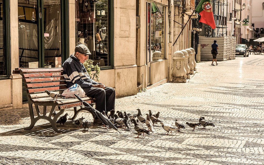 PORTUGAL, EL MILAGRO DE CRECER GASTANDO EN LA GENTE